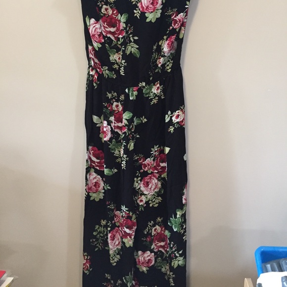 Black Floral Strappy Wide Leg Jumpsuit Sz S NWT - Picture 5 of 15